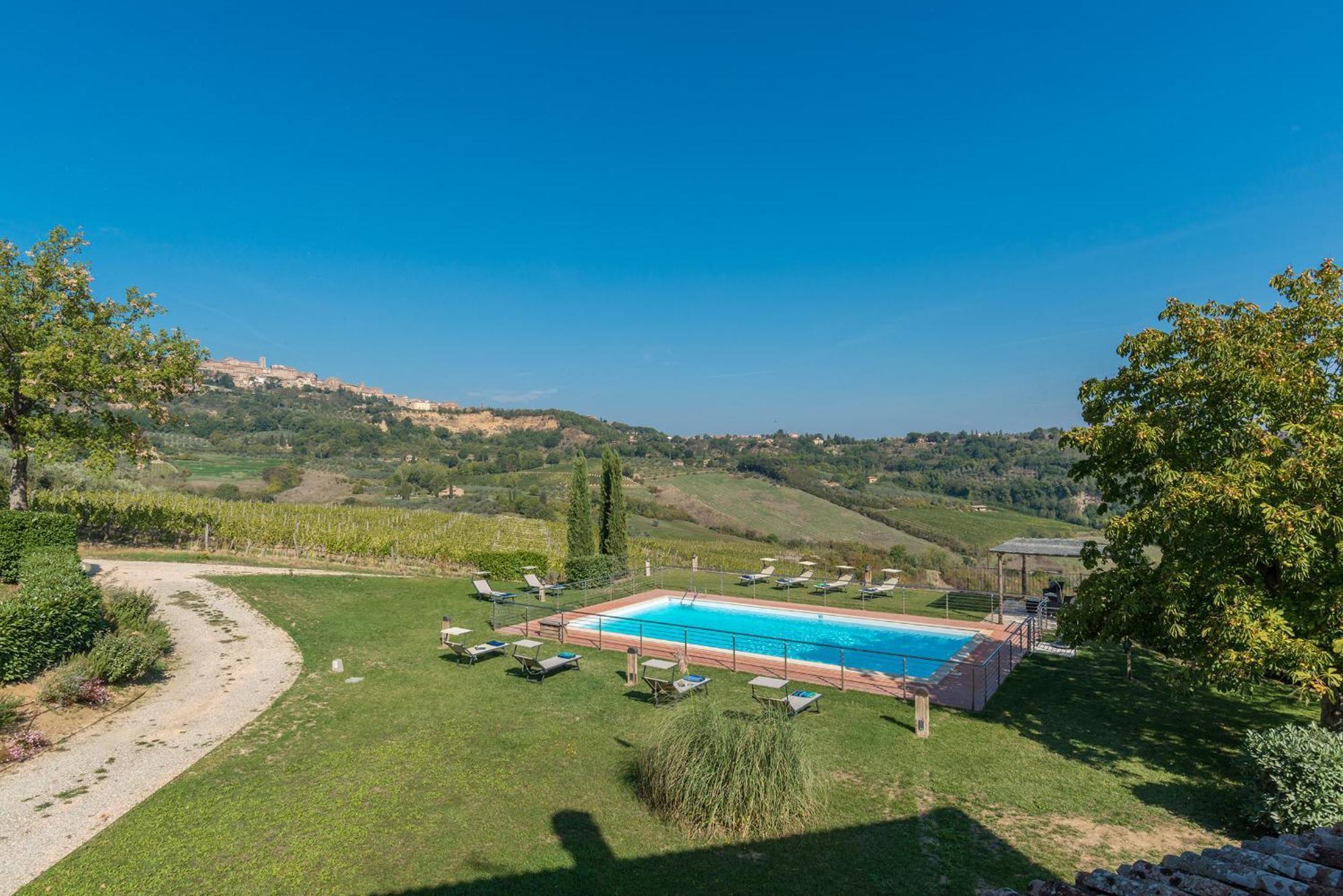 לינה וארוחת בוקר Montepulciano Stazione The Grapevine By Manvi מראה חיצוני תמונה